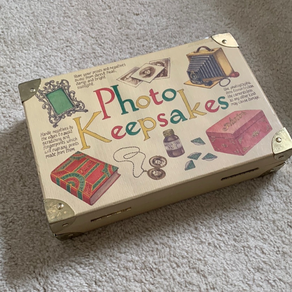 KEEPSAKES box with handle and 5 separate boxes insert - Picture 3 of 8